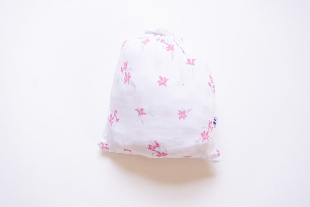 Lily | Crib Sheet
