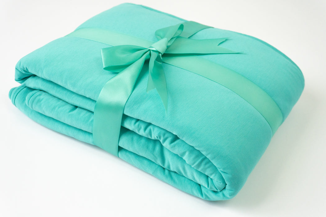 Turquoise | Blossom Quilted Blanket 85x65”